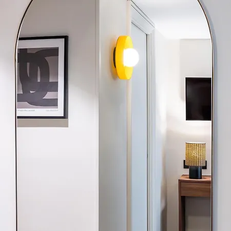 Elysee Secret Hotel