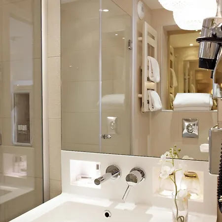 Hotel Elysee Secret 4*