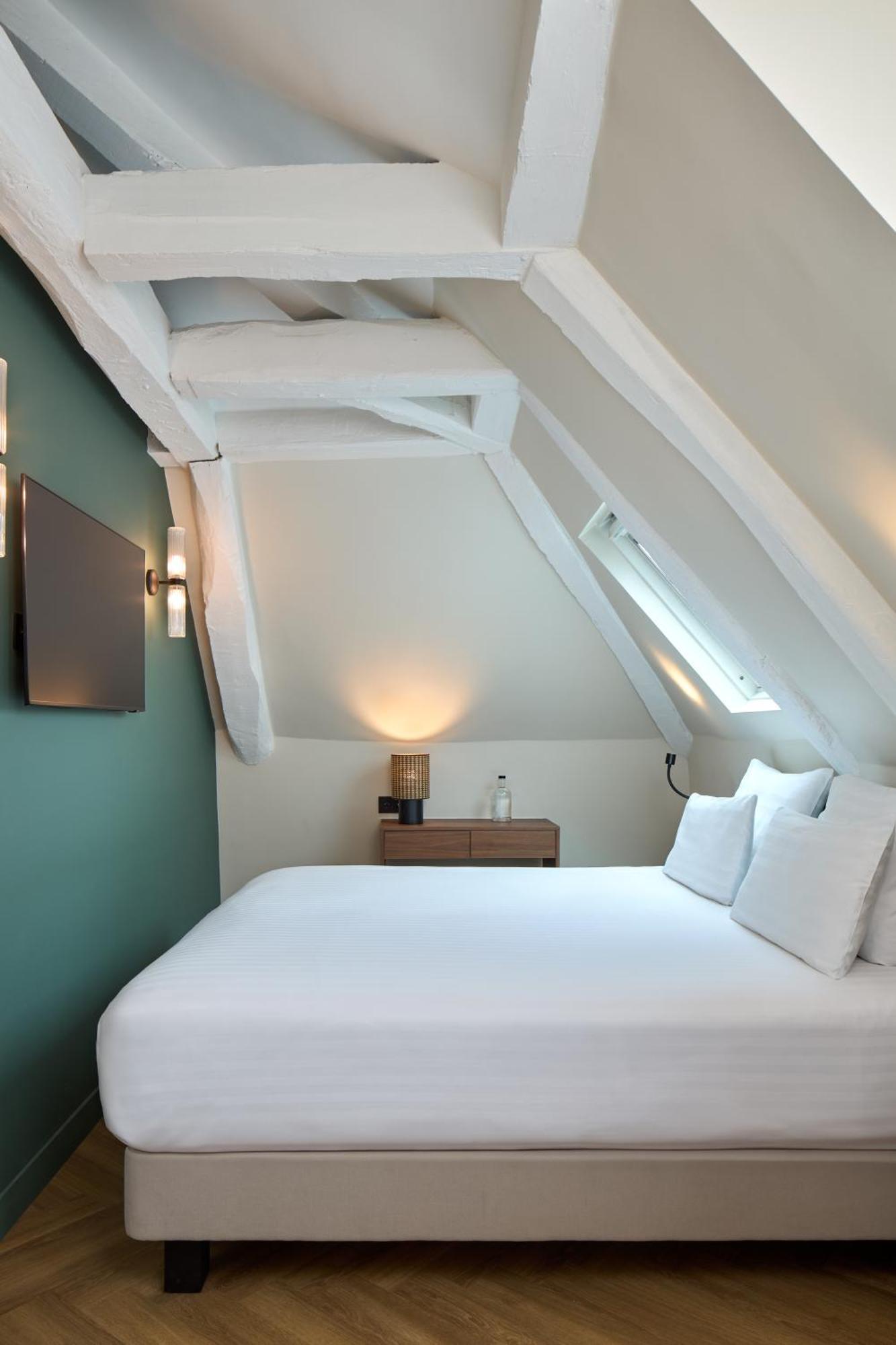 Hotel Elysee Secret 4*