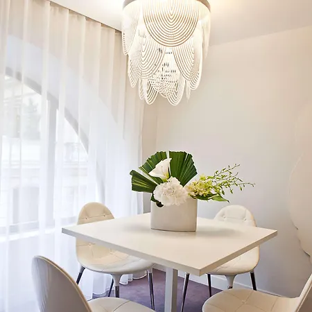 Elysée Secret Hotel 4*